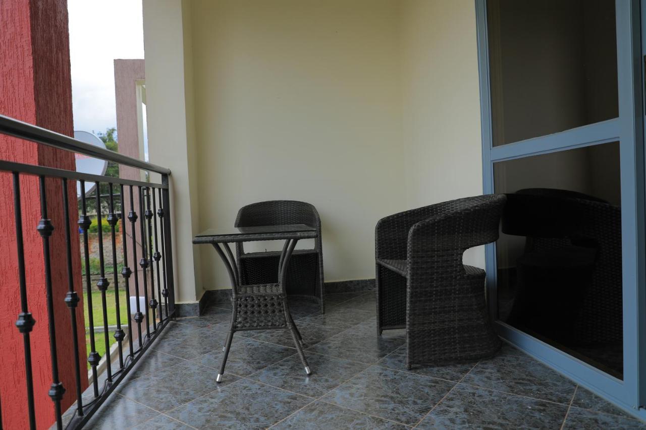Silver Oaks Hotel Boma Fort Portal المظهر الخارجي الصورة