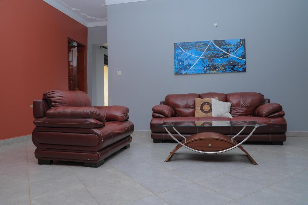 Silver Oaks Hotel Boma Fort Portal المظهر الخارجي الصورة