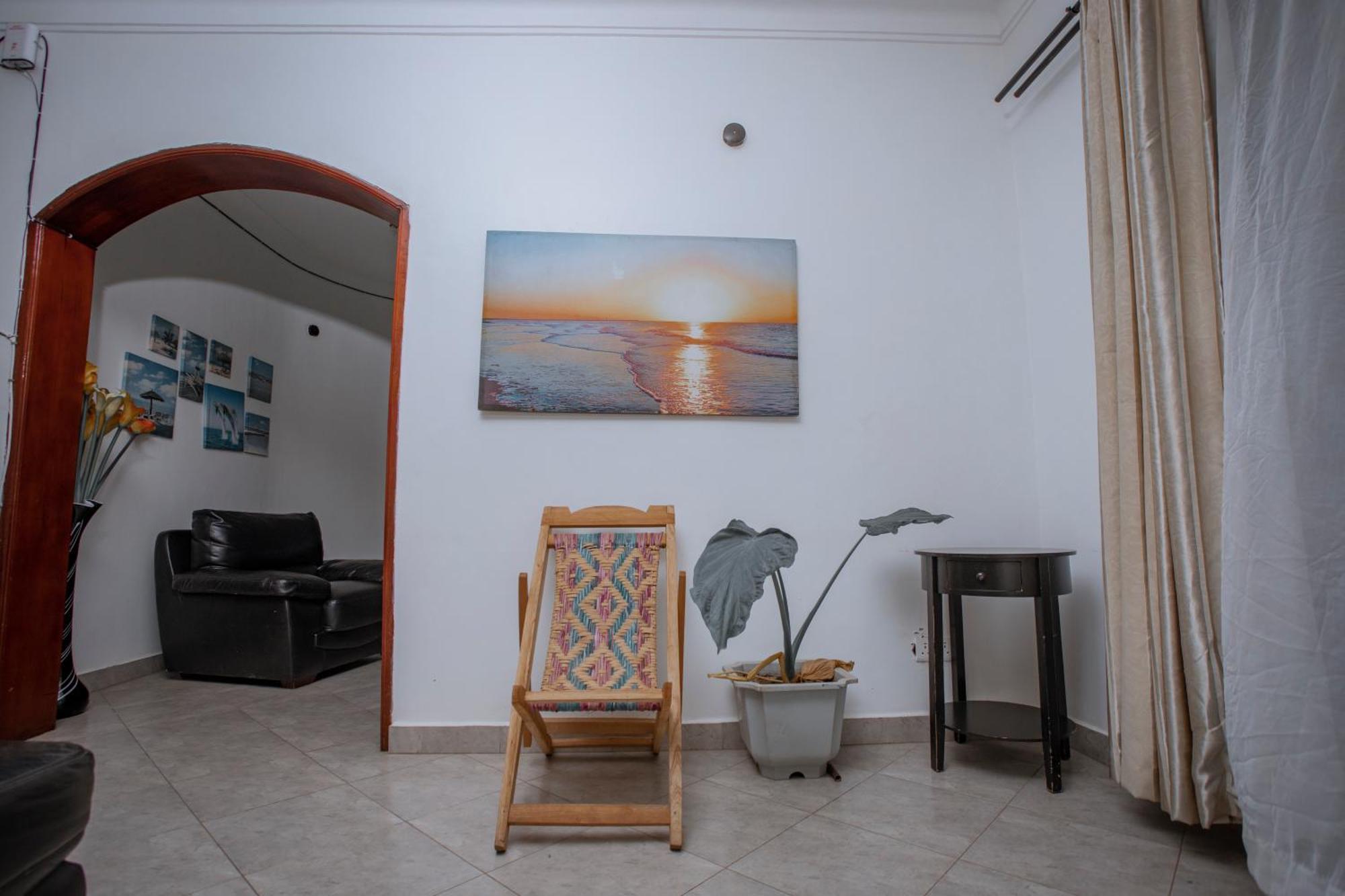 Silver Oaks Hotel Boma Fort Portal المظهر الخارجي الصورة